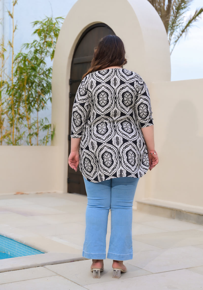 Women’s Stylish Rayon Monochrome Pattern Top (Plus Size)