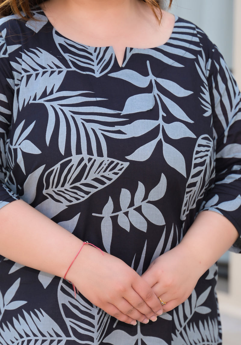 Women’s Black Cotton Leaf-Print Casual Top (Plus Size)