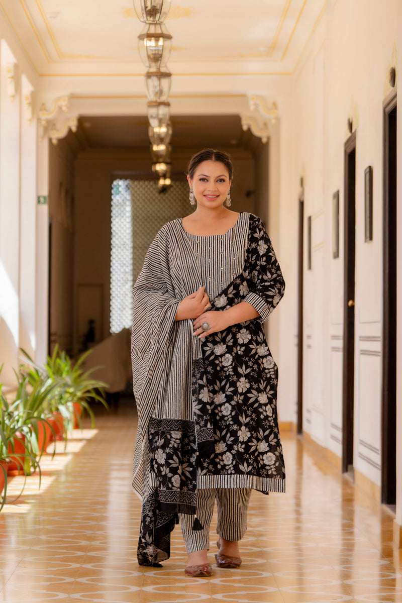 Black Cotton Printed Kurta Pant Dupatta Set (Plus Size)