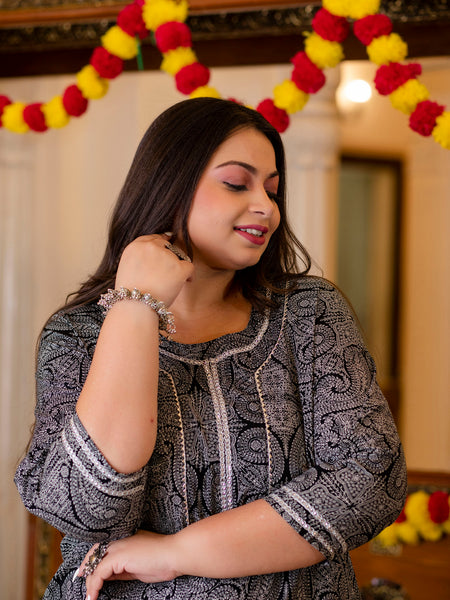 Cotton Printed Calf-Length Kurti with Three Quarter Sleeves