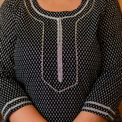 Cotton Printed Black Calf-Length Kurti with Three Quarter Sleeves (Plus Size)