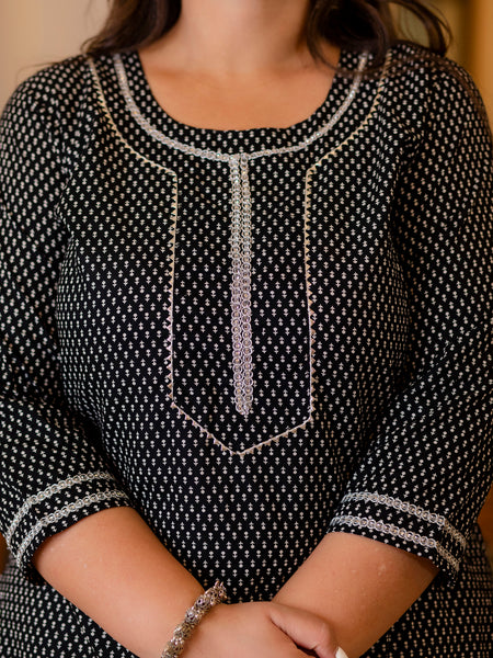 Cotton Printed Black Calf-Length Kurti with Three Quarter Sleeves (Plus Size)