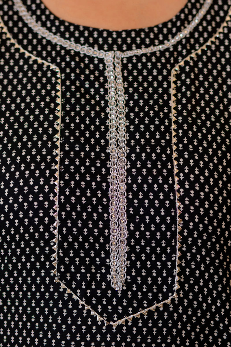 Cotton Printed Black Calf-Length Kurti with Three Quarter Sleeves (Plus Size)