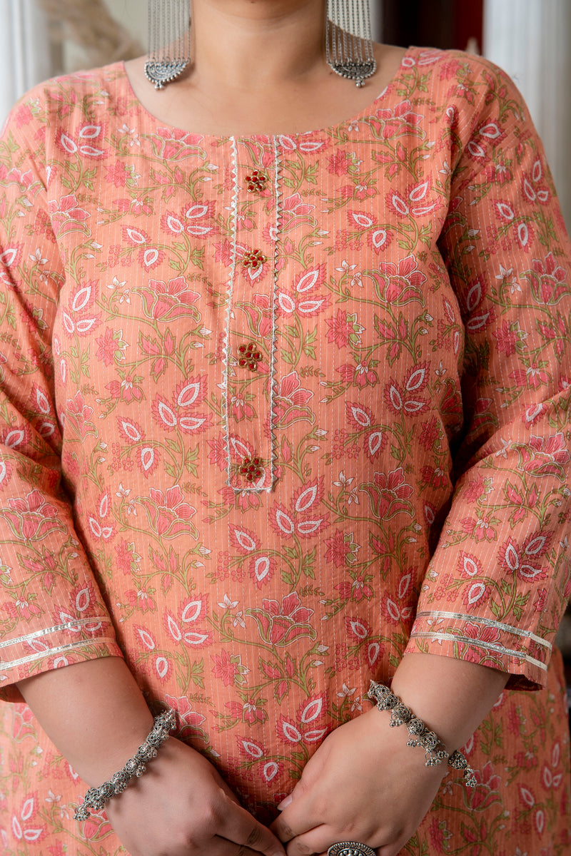 Cotton Printed Gajari Calf-Length Kurti with Three Quarter Sleeves (Plus Size)