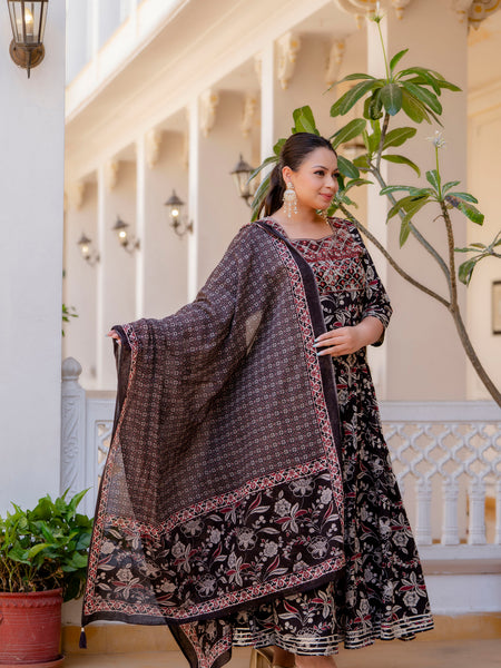 Elegant Black Cotton Embroidered Anarkali With Dupatta Set (Plus Size)