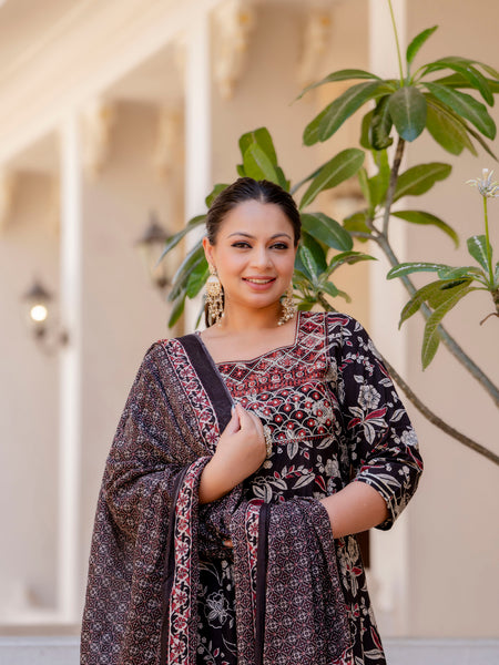 Elegant Black Cotton Embroidered Anarkali With Dupatta Set (Plus Size)
