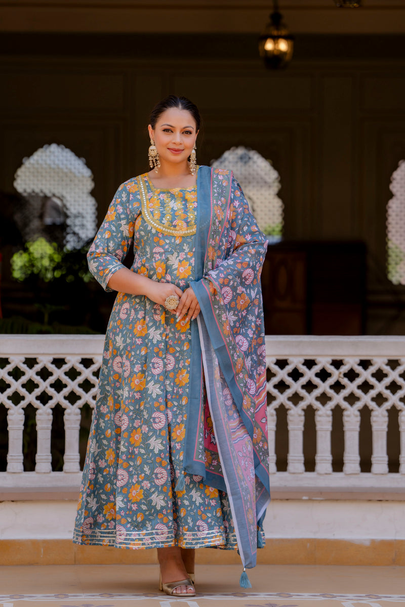 Elegant Grey Cotton Embroidered Anarkali With Dupatta Set (Plus Size)