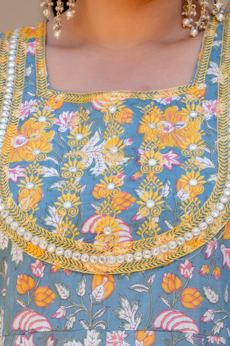 Elegant Grey Cotton Embroidered Anarkali With Dupatta Set (Plus Size)