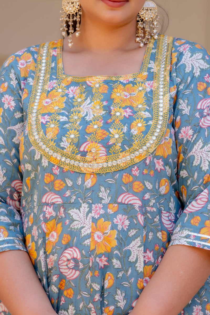 Elegant Grey Cotton Embroidered Anarkali With Dupatta Set (Plus Size)