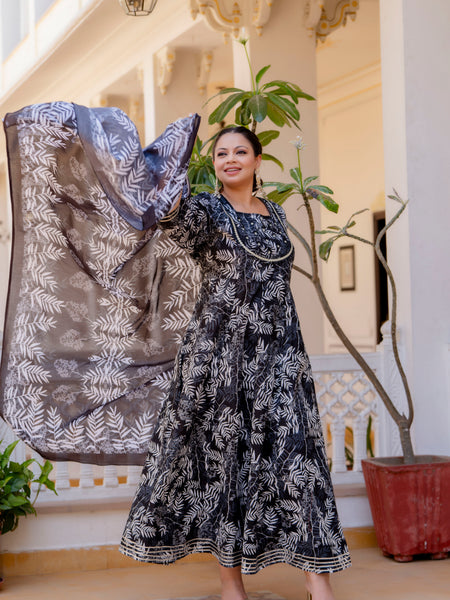 Elegant Black Cotton Embroidered Anarkali With Dupatta Set (Plus Size)