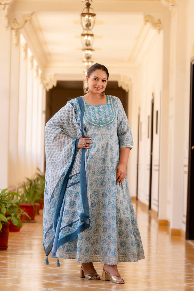 Elegant Light Grey Cotton Embroidered Anarkali With Dupatta Set (Plus Size)