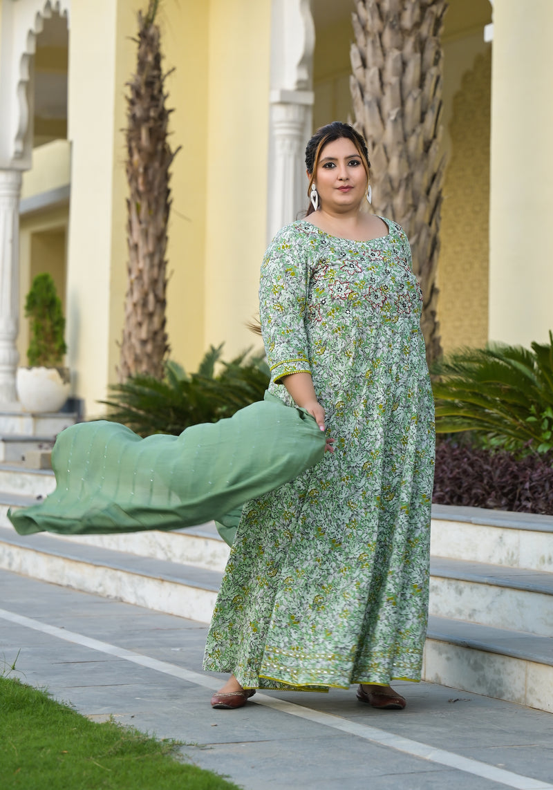 Elegant Green Cotton Embroidered Anarkali With Dupatta Set (Plus Size)