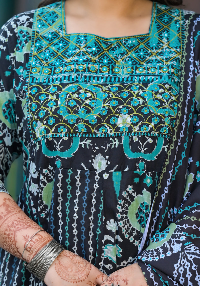 Cotton Embroidered Anarkali With Dupatta Set | Three-Quarter Sleeves (Plus Size)