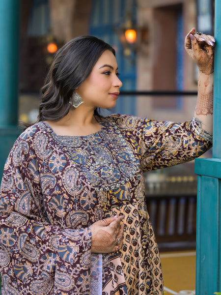 Cotton Embroidered Anarkali With Dupatta Set Three-Quarter Sleeves (Plus Size)