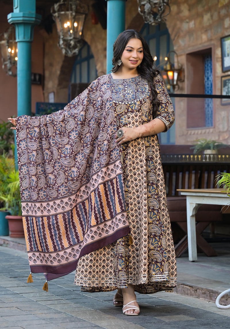 Cotton Embroidered Anarkali With Dupatta Set Three-Quarter Sleeves (Plus Size)