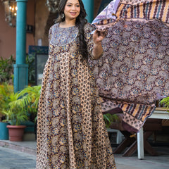 Cotton Embroidered Anarkali With Dupatta Set Three-Quarter Sleeves (Plus Size)