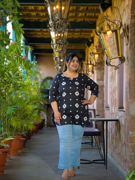 Black Printed Cotton Top with Round Neck & Three-Quarter Sleeves (Plus Size)
