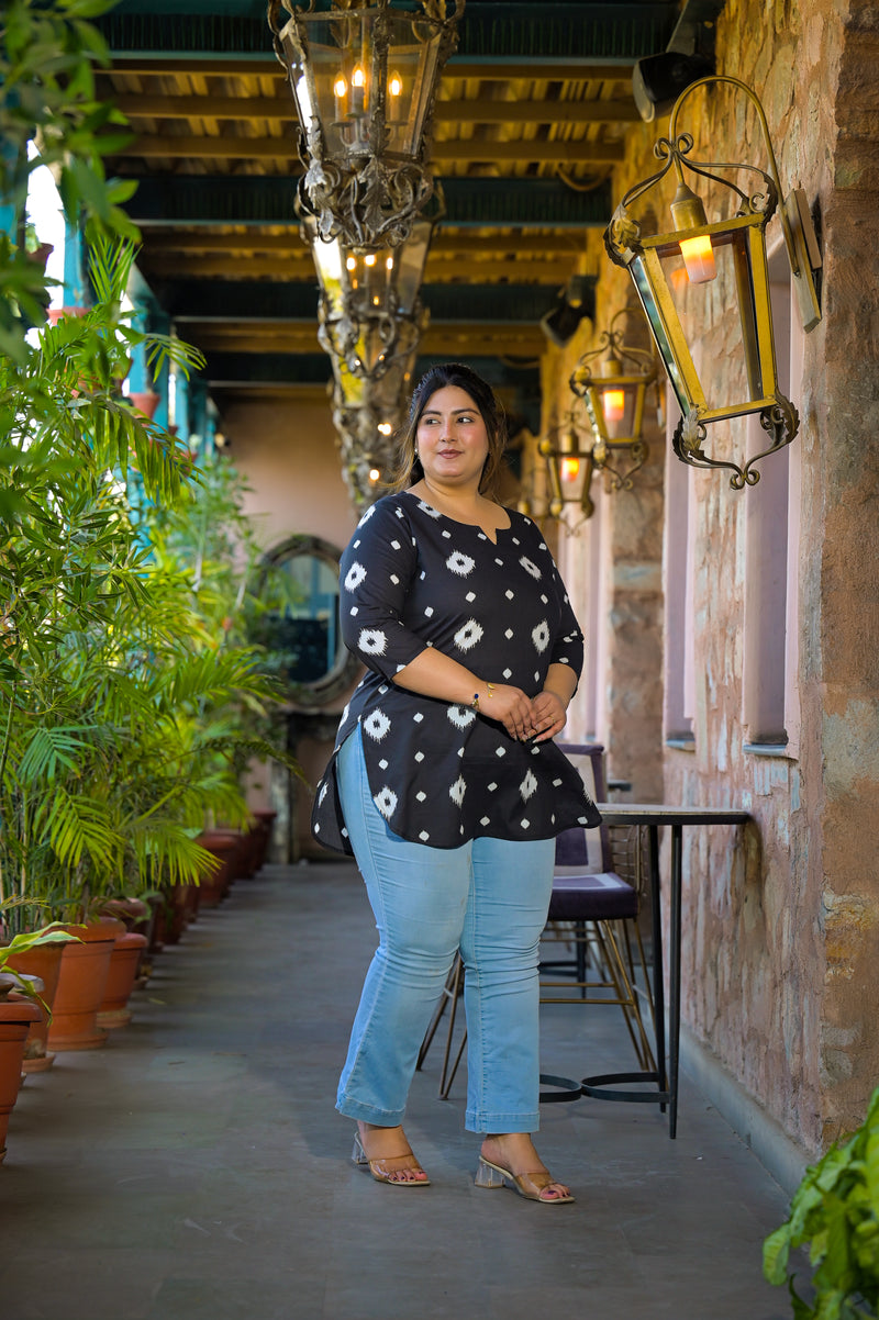 Black Printed Cotton Top with Round Neck & Three-Quarter Sleeves (Plus Size)