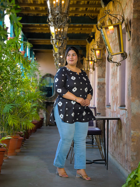 Black Printed Cotton Top with Round Neck & Three-Quarter Sleeves (Plus Size)