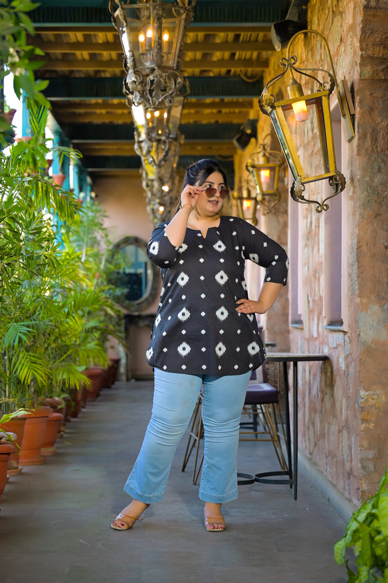Black Printed Cotton Top with Round Neck & Three-Quarter Sleeves (Plus Size)