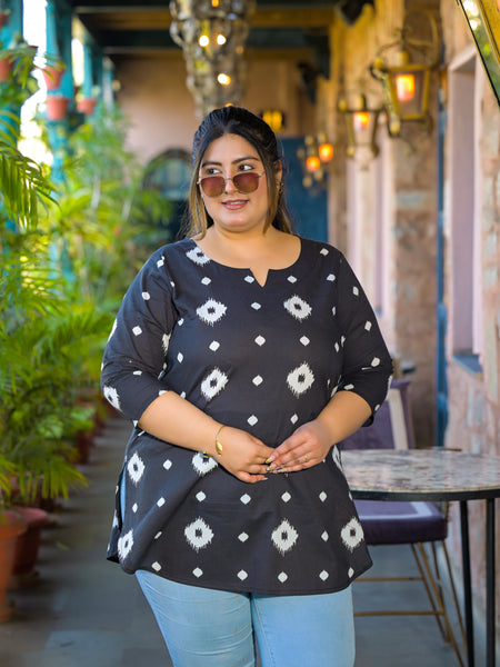 Black Printed Cotton Top with Round Neck & Three-Quarter Sleeves (Plus Size)