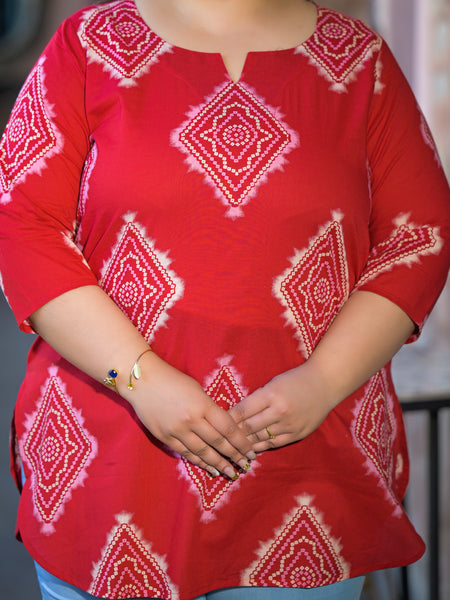 Red Printed Cotton Top with Round Neck & Three-Quarter Sleeves (Plus Size)
