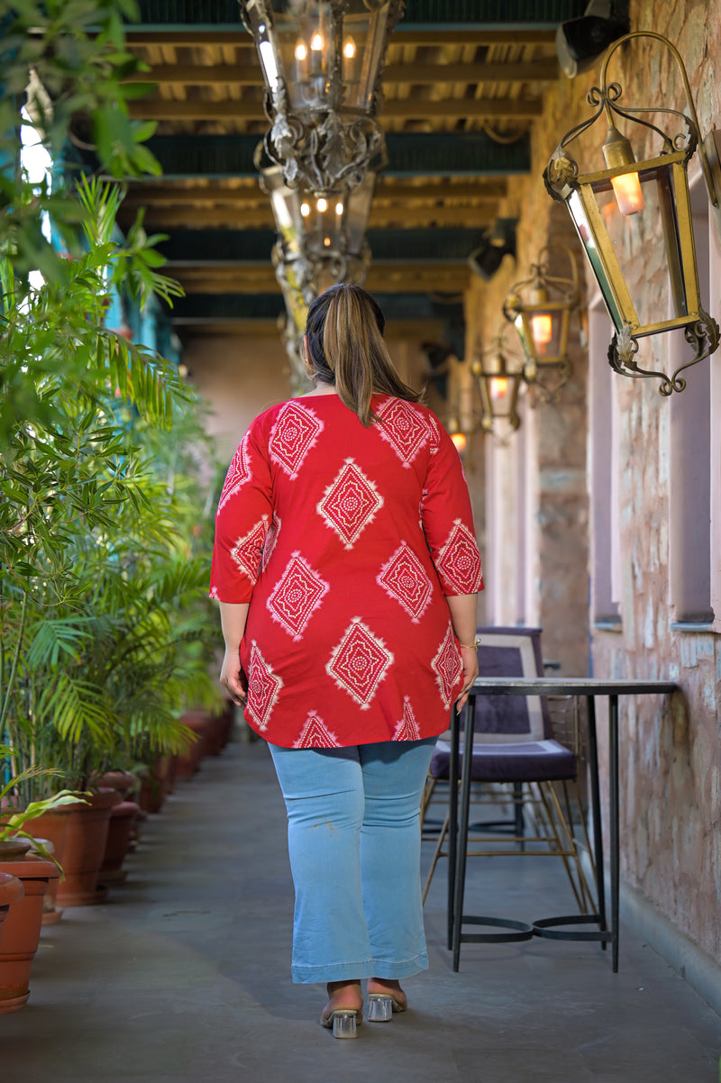 Red Printed Cotton Top with Round Neck & Three-Quarter Sleeves (Plus Size)