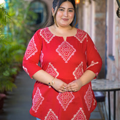 Red Printed Cotton Top with Round Neck & Three-Quarter Sleeves (Plus Size)