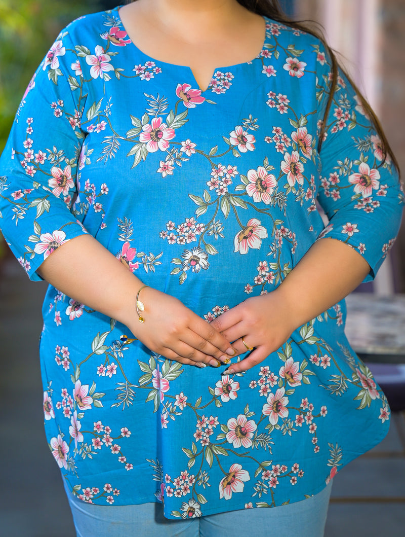 Teal Printed Cotton Top with Round Neck & Three-Quarter Sleeves (Plus Size)