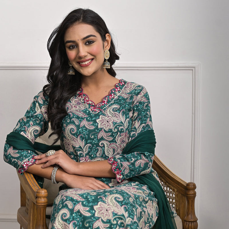 Stylish Rayon Green Kurta Pajama Set with Dupatta