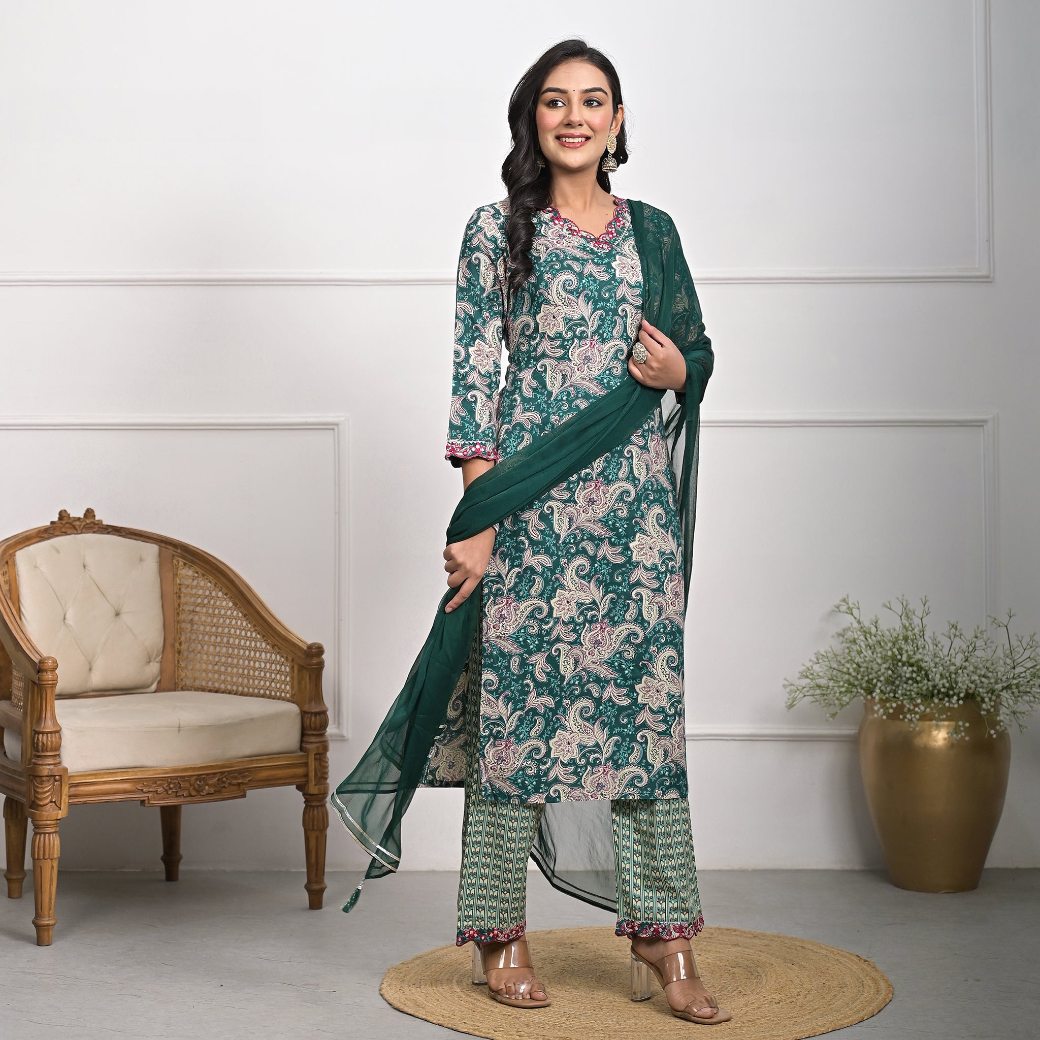Stylish Rayon Green Kurta Pajama Set with Dupatta