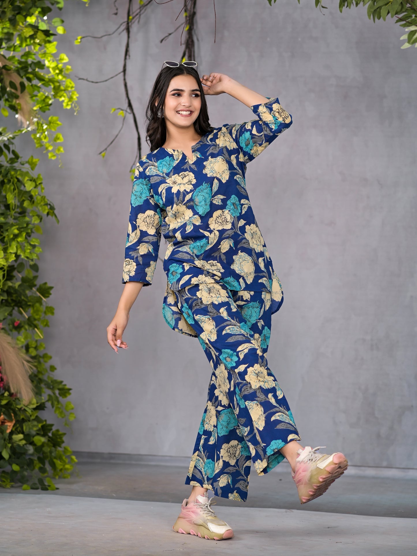 Serene Floral Blue Lounge Wear