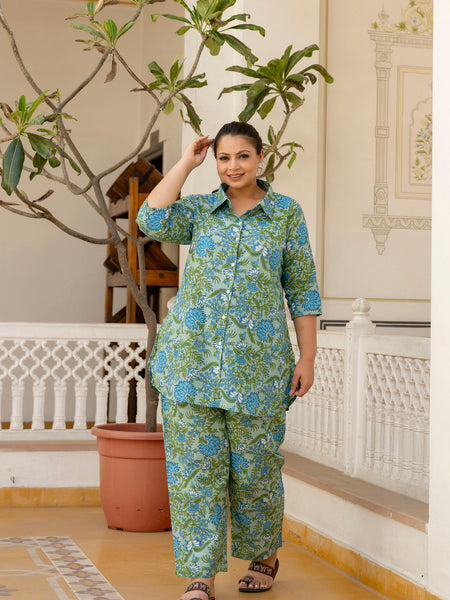 Green Cotton Printed Co-Ord Set with Collar Neck & Matching Pant (Plus Size)