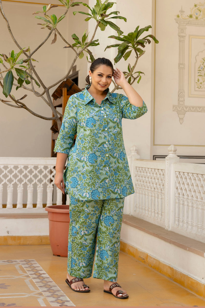 Green Cotton Printed Co-Ord Set with Collar Neck & Matching Pant (Plus Size)