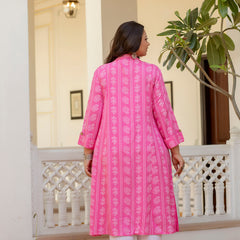 Rayon Printed Pink  Calf-Length Kurti with Three Quarter Sleeves (Plus Size)