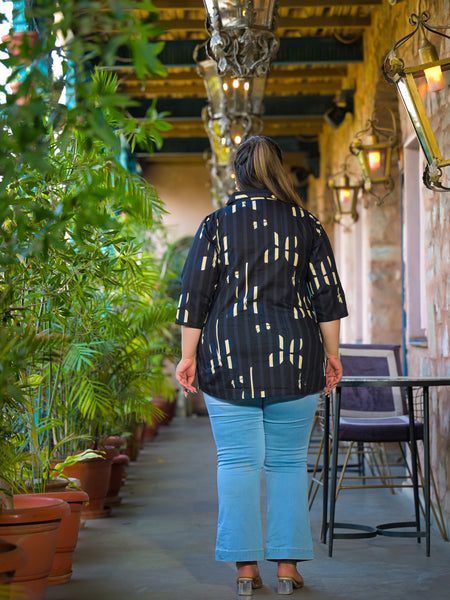 Women Black Cotton Printed Short Top with Collar Neck (Plus Size)