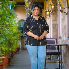 Women Black Cotton Printed Short Top with Collar Neck (Plus Size)
