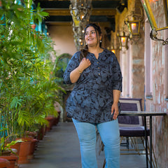 Women Blue Cotton Printed Short Top with Round Neck (Plus Size)