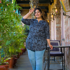 Women Blue Cotton Printed Short Top with Round Neck (Plus Size)