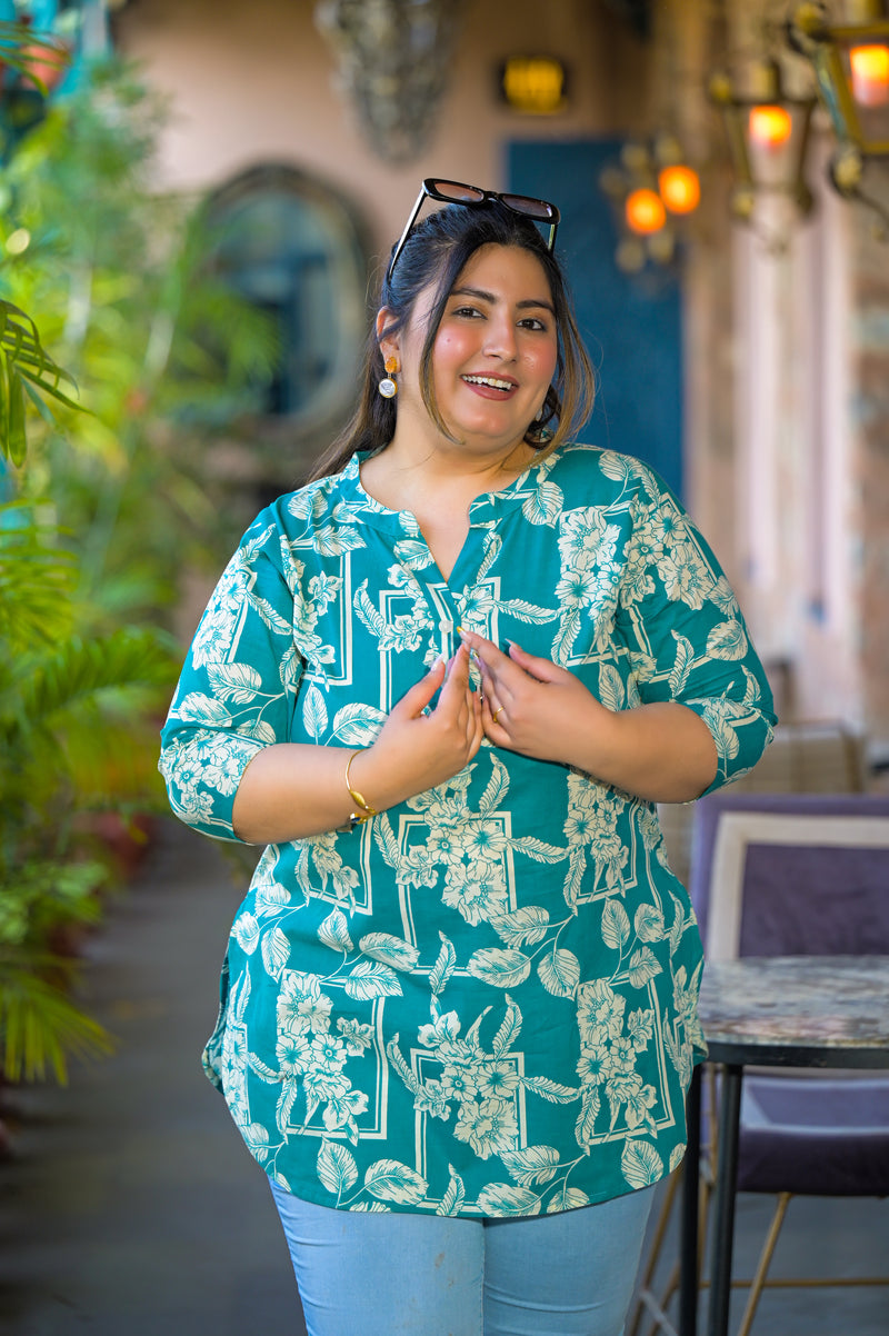 Women Teal Cotton Printed Short Top with Round Neck (Plus Size)