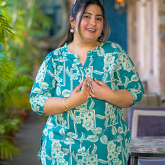 Women Teal Cotton Printed Short Top with Round Neck (Plus Size)