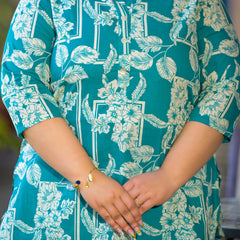 Women Teal Cotton Printed Short Top with Round Neck (Plus Size)