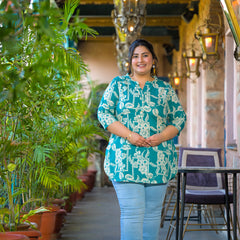 Women Teal Cotton Printed Short Top with Round Neck (Plus Size)