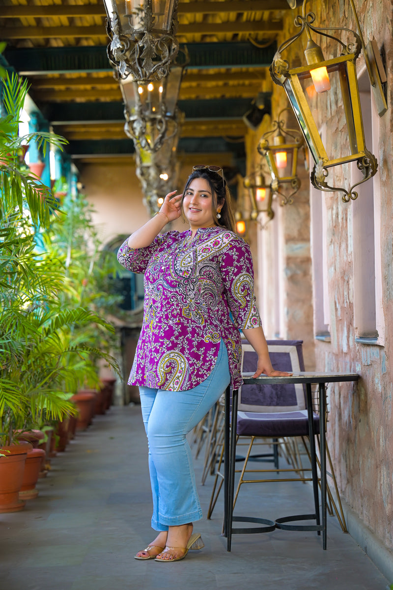 Women Purple Rayon Printed Short Top with V-Neck (Plus Size)