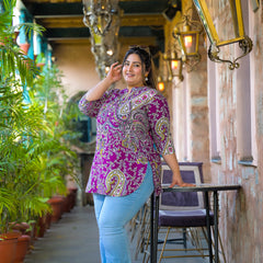 Women Purple Rayon Printed Short Top with V-Neck (Plus Size)