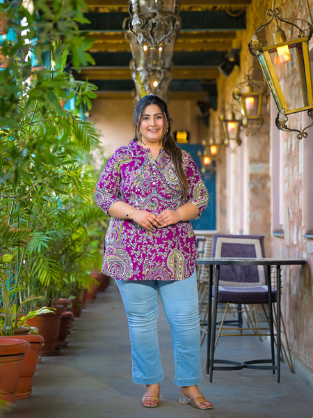 Women Purple Rayon Printed Short Top with V-Neck (Plus Size)