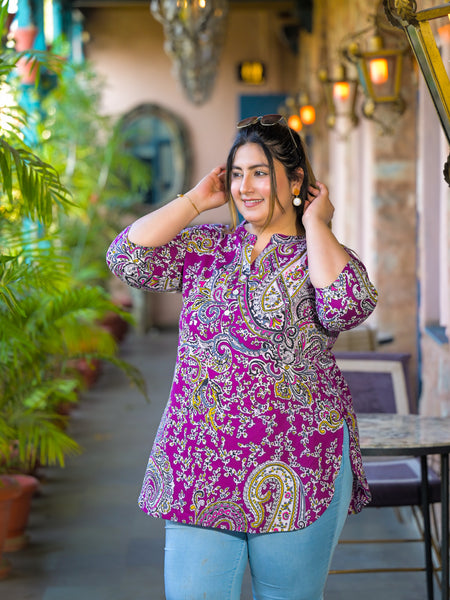 Women Purple Rayon Printed Short Top with V-Neck (Plus Size)