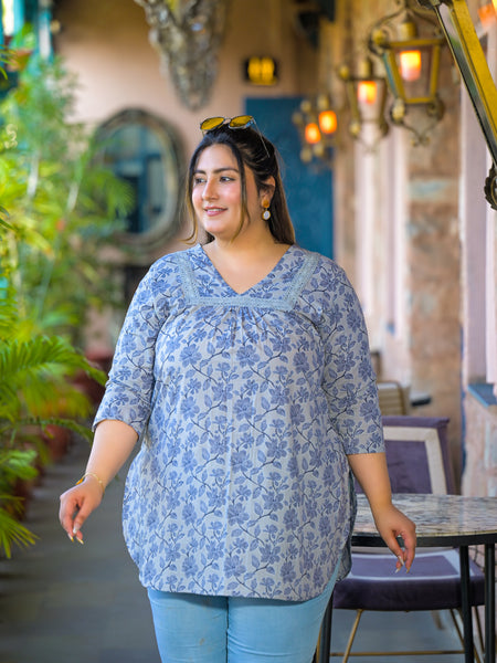 Women Grey Blue Cotton Printed Short Top with V-Neck (Plus Size)