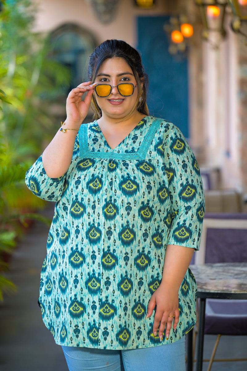 Women Teal Cotton Printed Short Top with V-Neck (Plus Size)