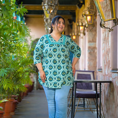 Women Teal Cotton Printed Short Top with V-Neck (Plus Size)
